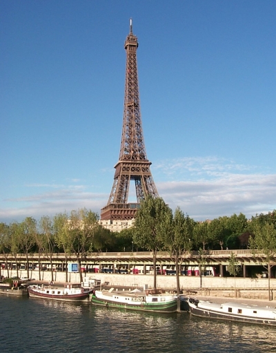 “Nhà nổi” trên sông Seine- Pháp