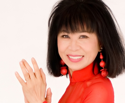 Nữ danh ca Bạch Yến-Nữ ca sĩ Việt đầu tiên đến với kinh đô điện ảnh Hollywood