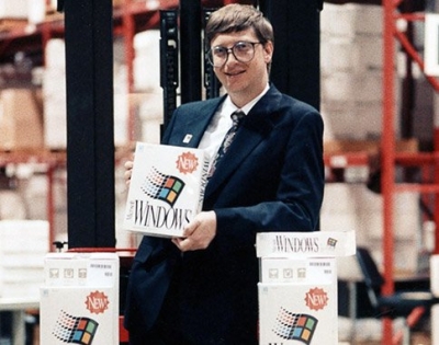 30 bức ảnh ghi dấu thăng trầm thời đầu khởi nghiệp của Apple